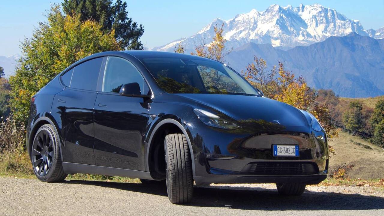 Tesla Model Y in pronta consegna: solo sette giorni per averla